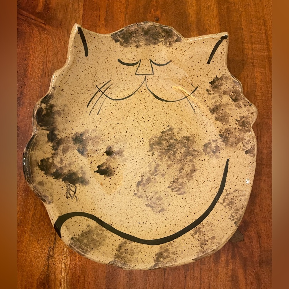Flat Cat Plate large hand modeled and hand painted with author art handmade